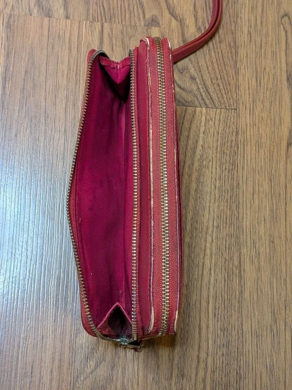 COACH Red Smooth Leather Slim Accordion Zip Wallet Wristlet Two Zip Coin Pouch